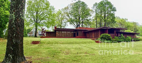 Rosenbaum House in Florence, Alabama by Frank Lloyd Wright by Patricia Hofmeester Rosenbaum House in Florence, Alabama by Frank Lloyd Wright by Patricia Hofmeester